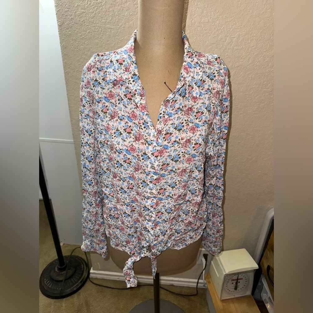 Women’s Jane and Delancey Floral Button Down Shirt